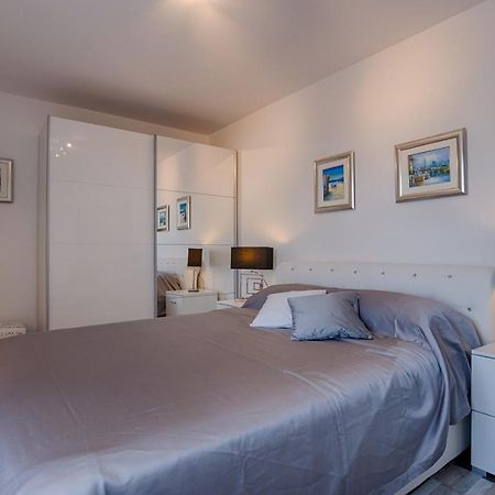 Holiday House Queens With Sea View Селце Екстер'єр фото