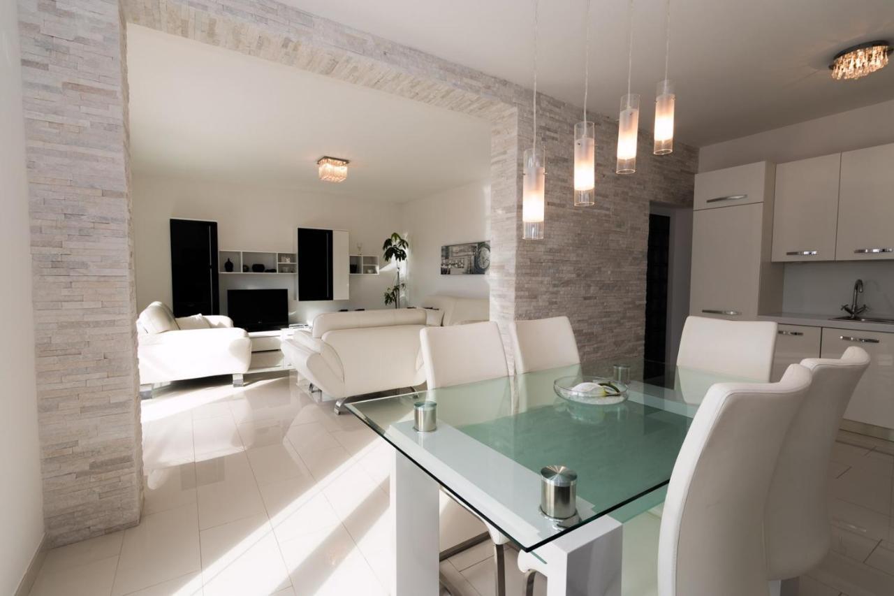 Holiday House Queens With Sea View Селце Екстер'єр фото