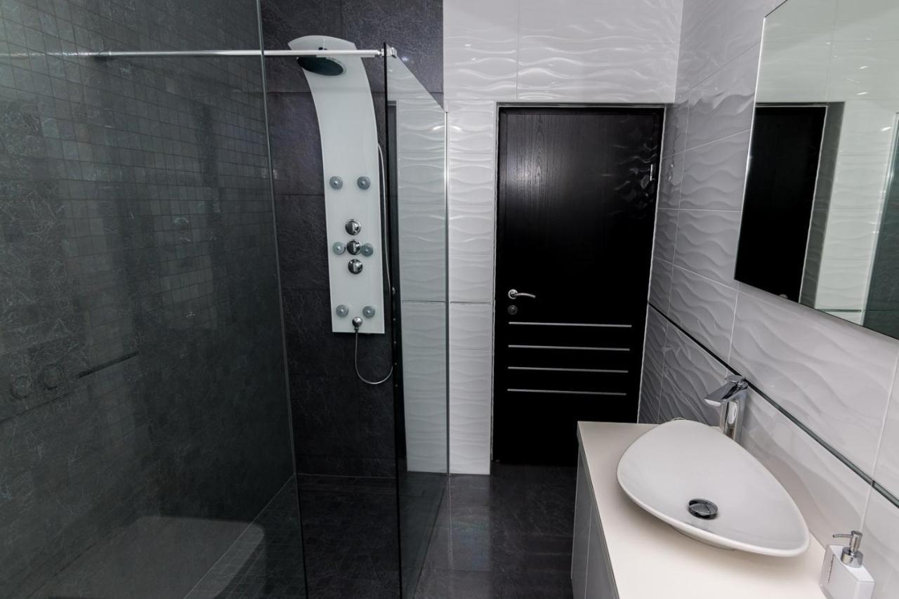 Holiday House Queens With Sea View Селце Екстер'єр фото
