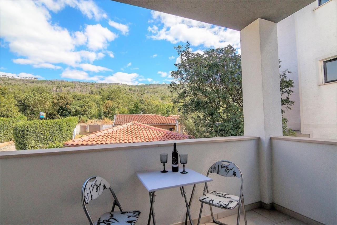 Holiday House Queens With Sea View Селце Екстер'єр фото